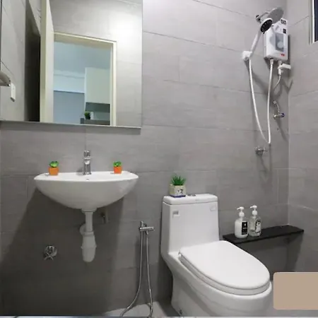 Melaka Town/Sea View/10 Min To Jonker/4-6Pax Apartment Exterior photo