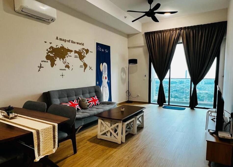 Town/sea View/10 Min To Jonker/4-6pax Apartment Malacca
